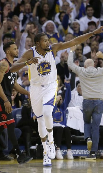 Durant, Warriors deliver down stretch to hold off Raptors (Dec 28, 2016)